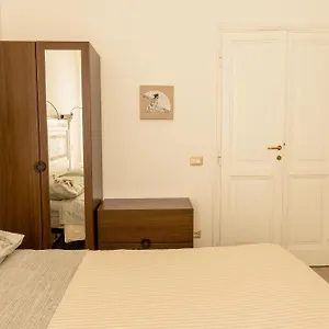 https://luxury-borghese-magnolia-suite.it-romehotels.com