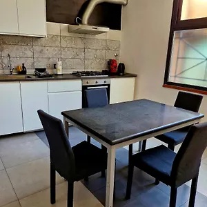 https://casa-della-lettera.taorminaitalyhotels.com